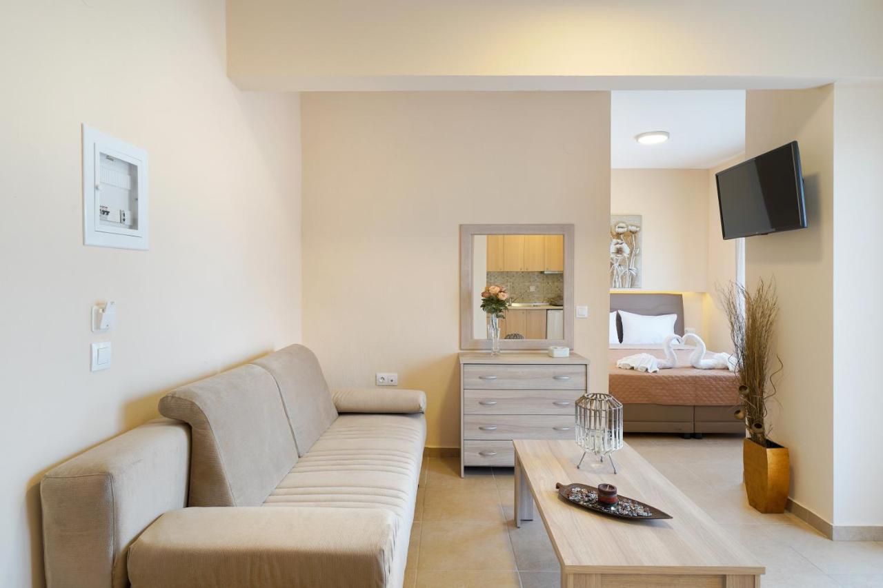Theodore Apartments สกาลา มาริออน ภายนอก รูปภาพ