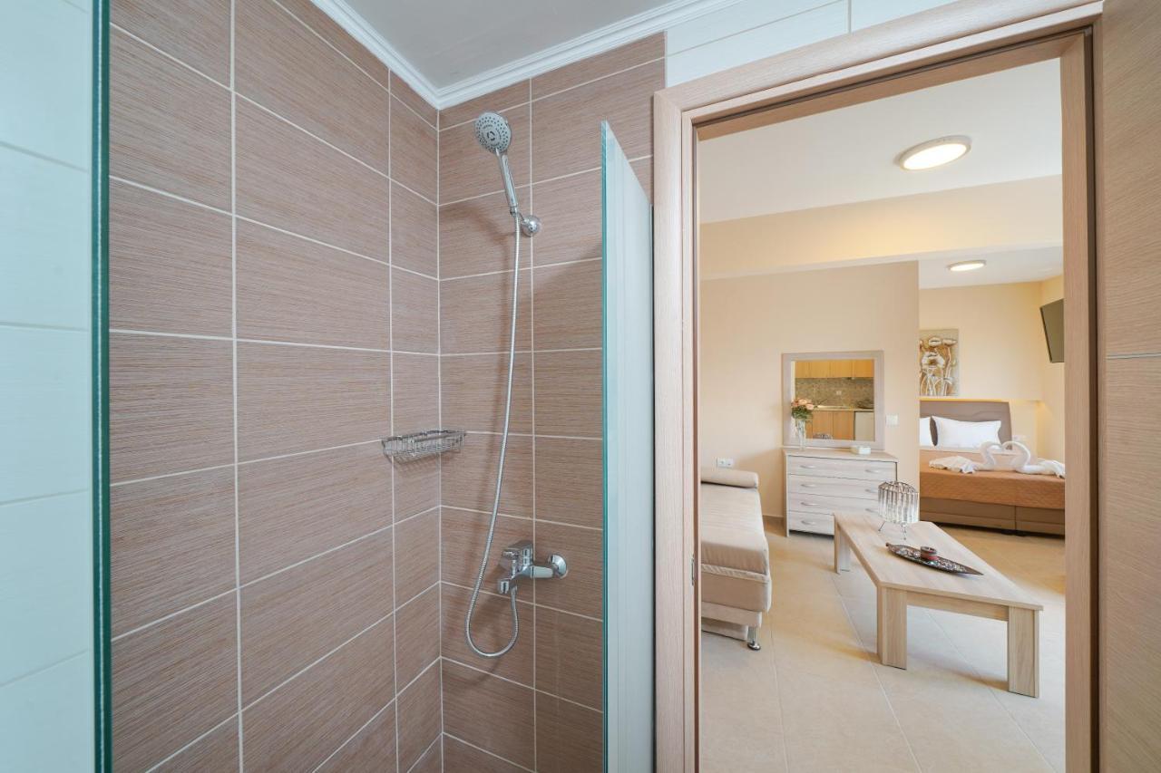 Theodore Apartments สกาลา มาริออน ภายนอก รูปภาพ
